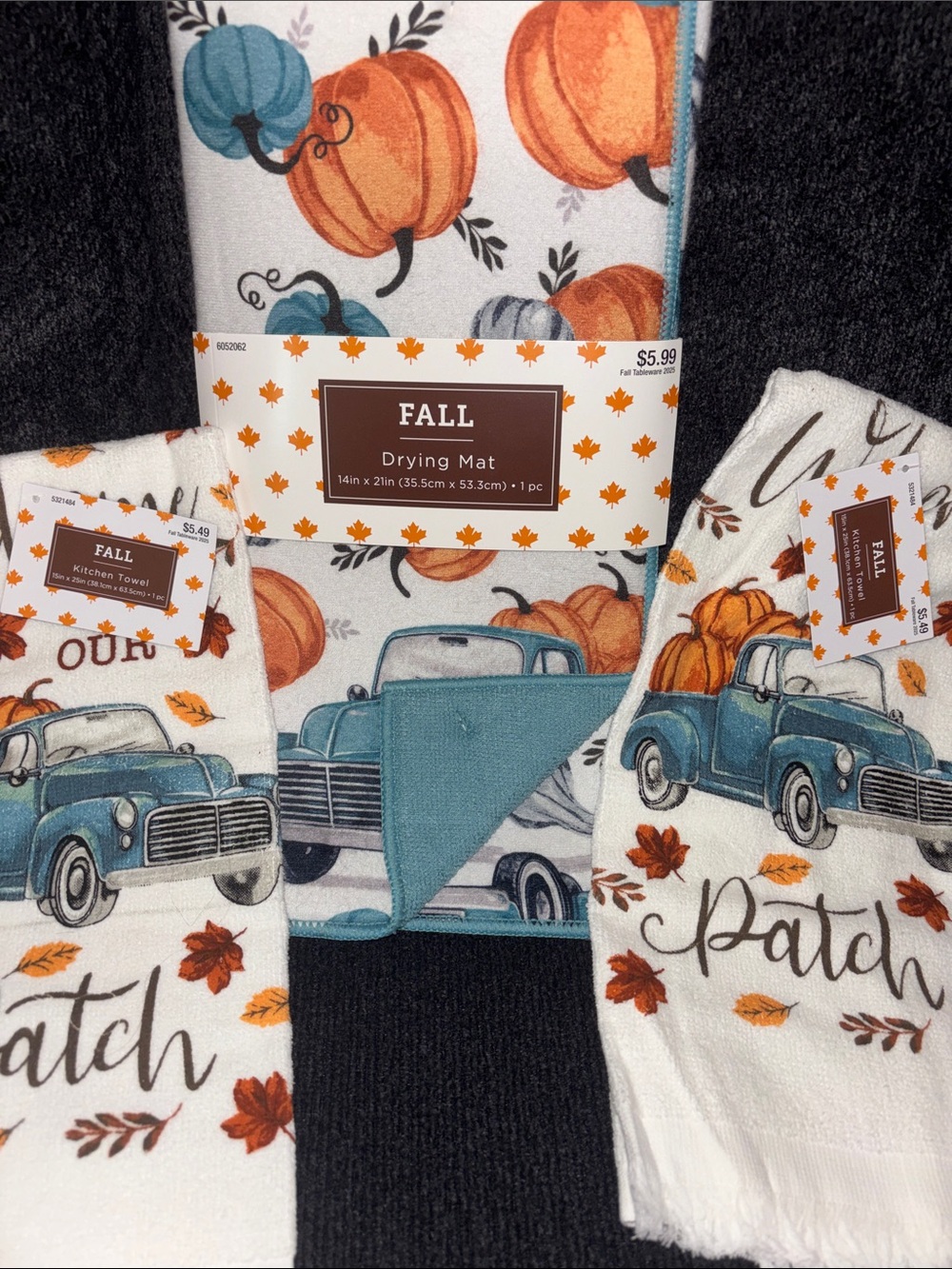 Fall drying mat with matching kitchen towels